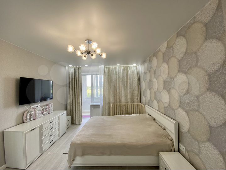 3-к. квартира, 82,2 м², 1/10 эт.