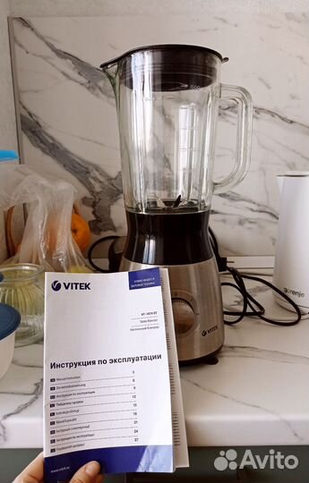 Настольный блендер vitek VT-1474 ST б/у