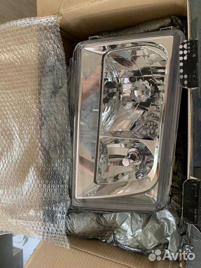 Фары мерседес 124 рестайлинг, новые