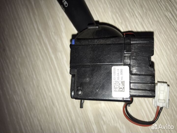 Подрулевой переключатель LADA Vesta без птф