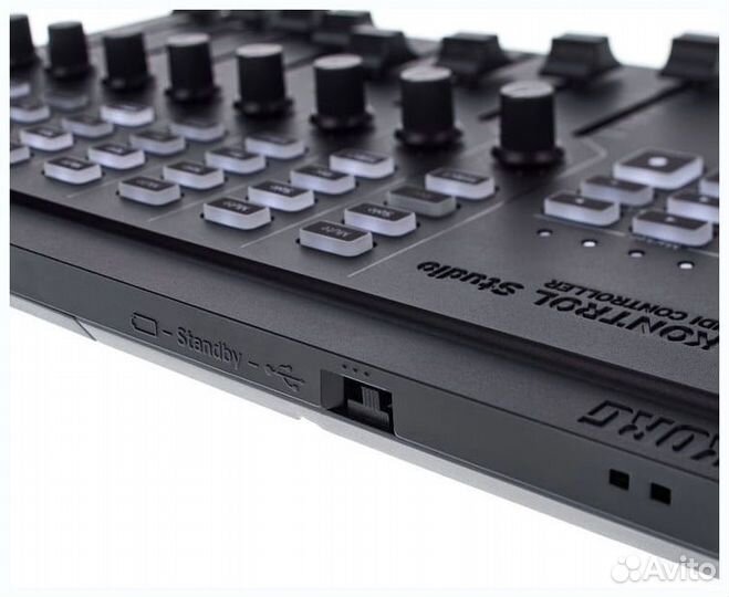 Korg Nanokontrol-Studio USB-Midi-контроллер