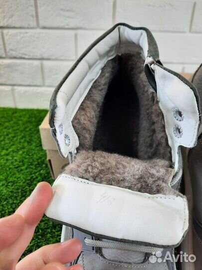 Теплые кожаные кроссовки (Арт.25617)