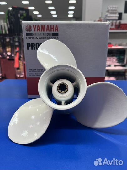 Гребной винт для Yamaha 9.9-20 л.с (оригинал)