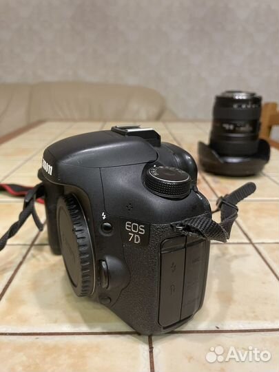 Зеркальный фотоаппарат canon 7d