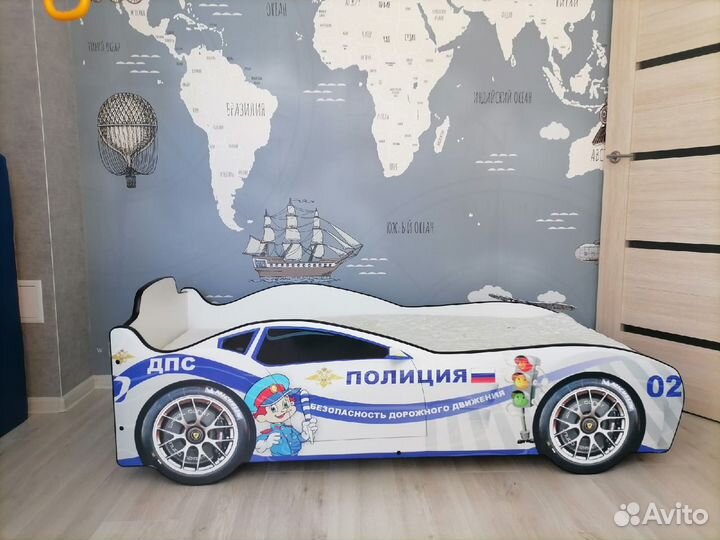 Детская кровать с матрасом машина
