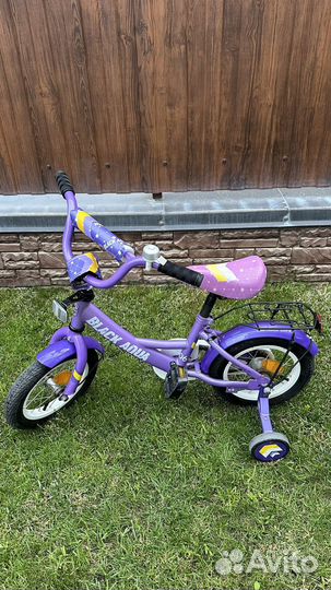 Детский велосипед четырехколесный