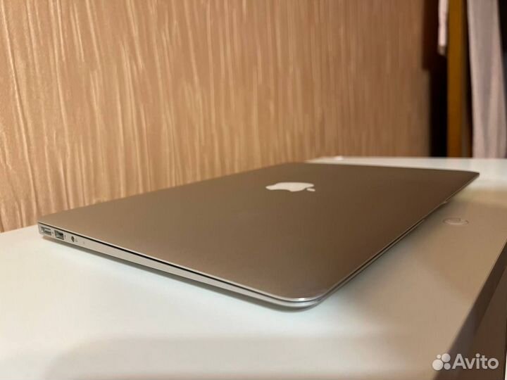 Apple Macbook Air 13 mid 2012