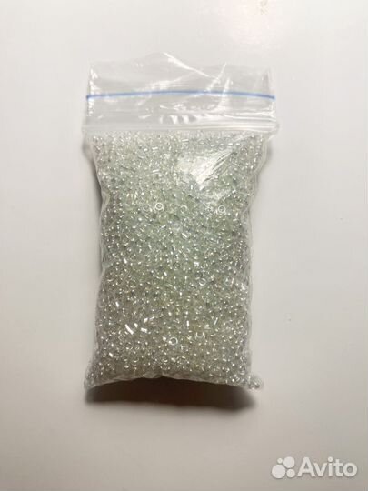 Белый,черный, розовый бисер набор