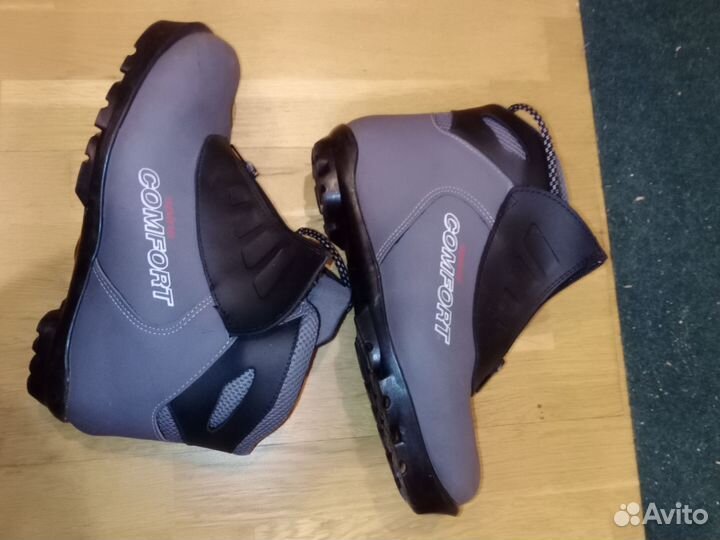 Лыжные ботинки Spine