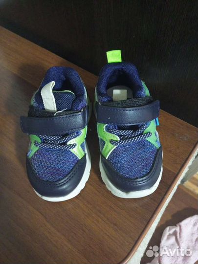 Детская обувь новая