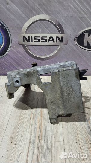 Опора двигателя двс Кронштейн Nissan teana J32 Пра
