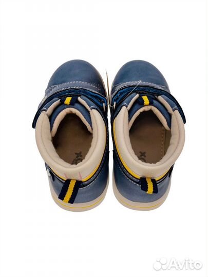 Ботинки для мальчика 24