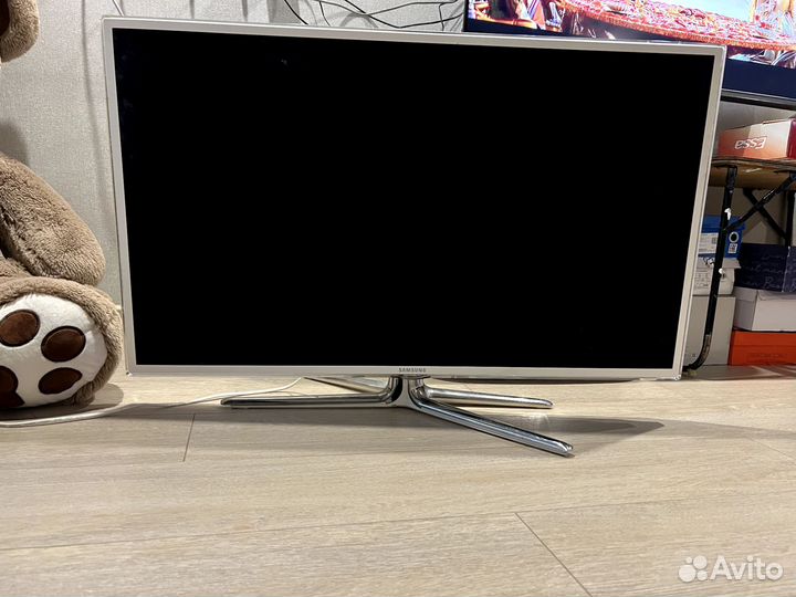 Телевизор samsung