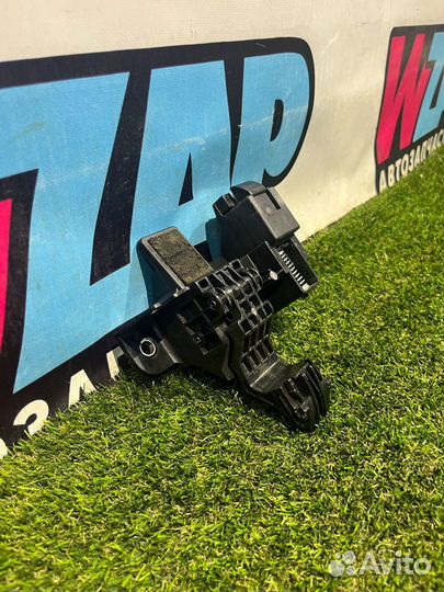 Замок крыши Fiat 124 2018 N243-R13E0