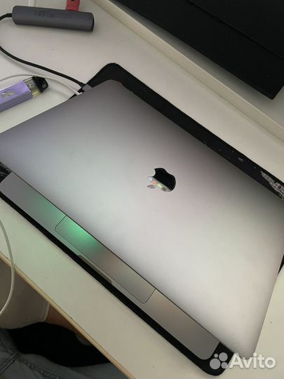 Apple macbook pro 13 2022 m2 with touchbar