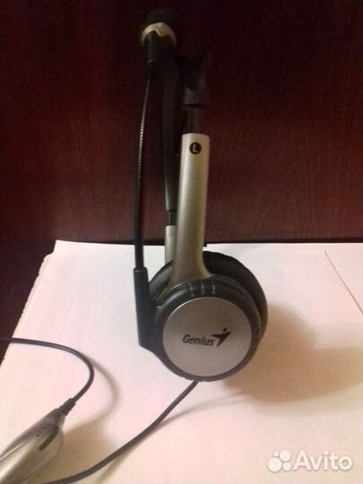 Наушники Genius
