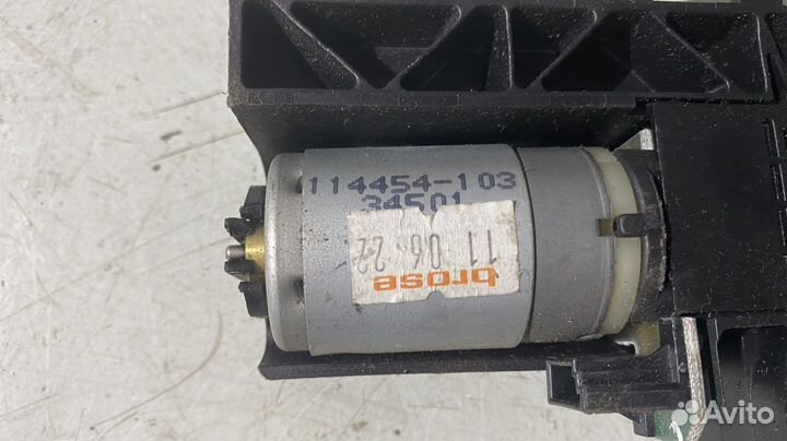 Моторчик подголовника Mercedes Benz W211