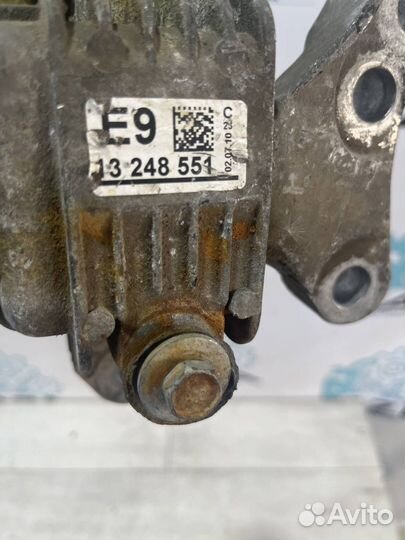 Подушка кпп Chevrolet Cruze