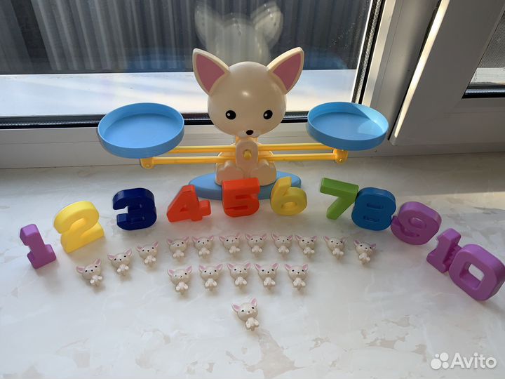 Игрушка котик-весы