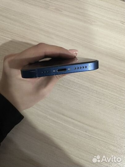 iPhone 12, 64 ГБ