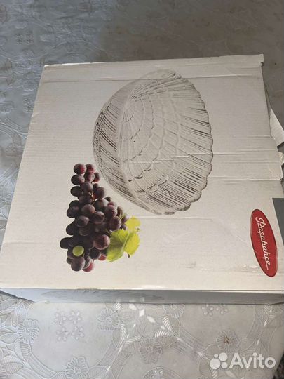 Стеклянная фруктовница