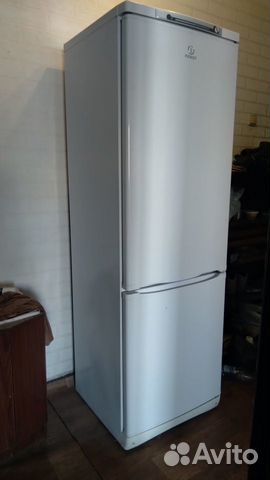 Холодильник Indesit. См.описание