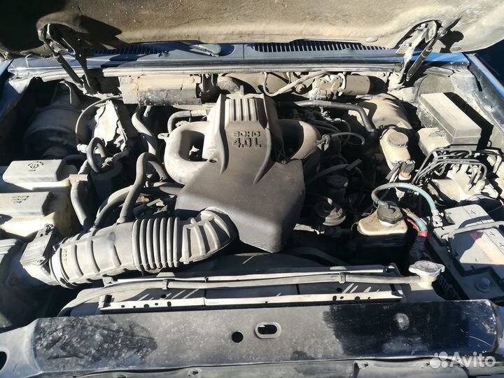 Двигатель Ford Explorer 2000 года