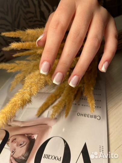 Аппаратный маникюр с покрытием