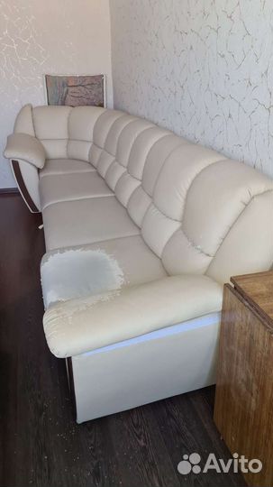 Кожаный угловой диван бу