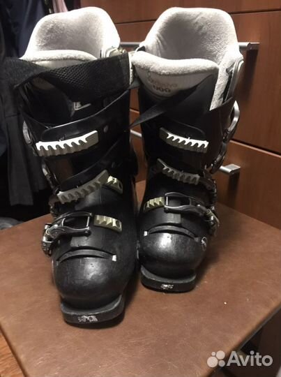 Горнолыжные ботинки