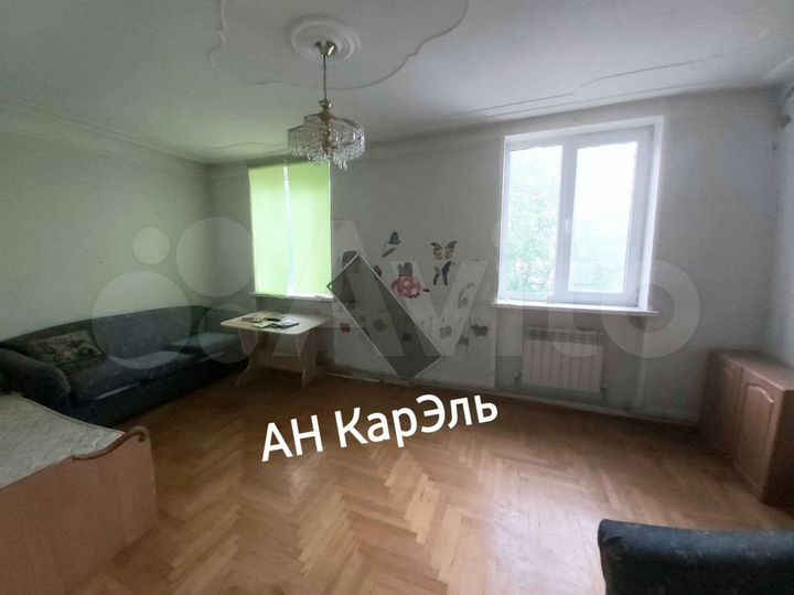 Дом 197 м² на участке 2 сот.