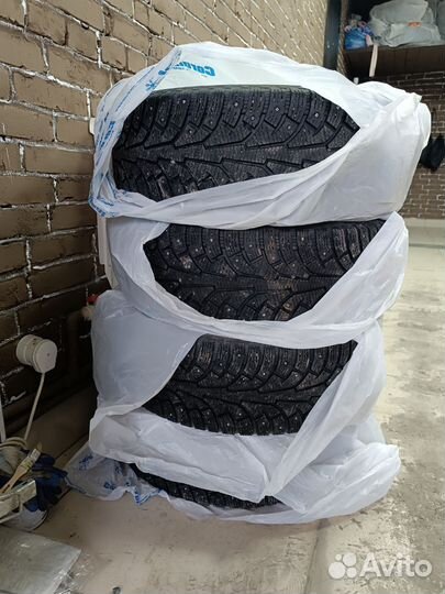 Nokian Tyres Hakkapeliitta 5 235/60 R18