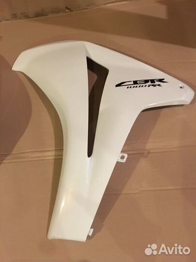 Пластик боковой Honda CBR 1000 08-11 оригинал