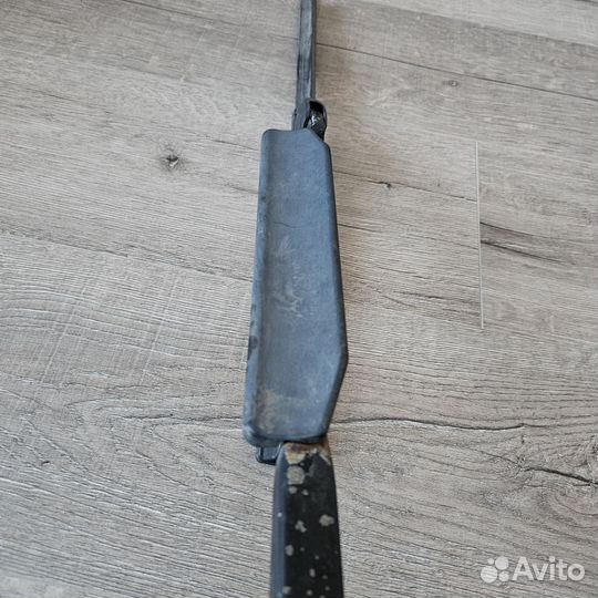 Поводок стеклоочистителя audi 80 b3 b4