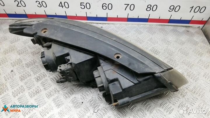 Фара левая Hyundai Santa Fe 2 (CM) 2006