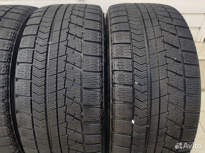 Bridgestone Blizzak VRX 225/50 R17 94Q
