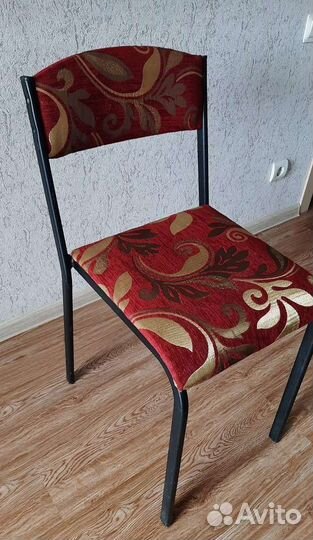 Стул мягкий