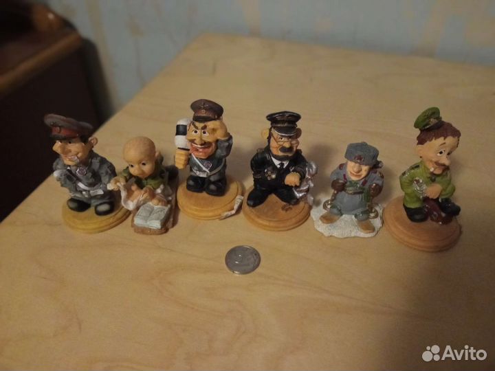 Коллекция фигурок солдатиков