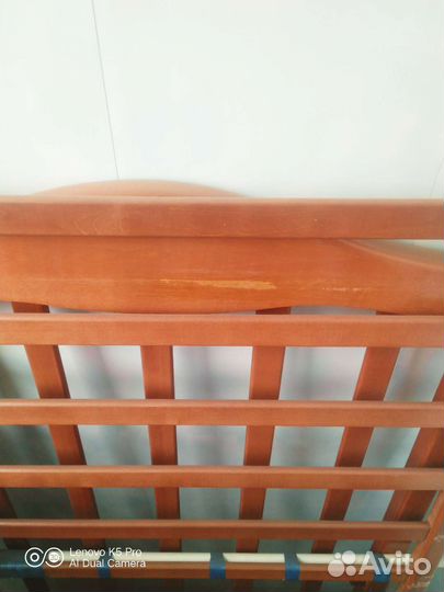 Детская кровать из дерева