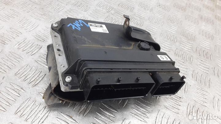 Блок управления двигателем Toyota RAV4