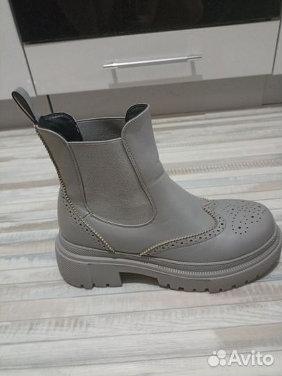 Ботинки женские демисезонные 38