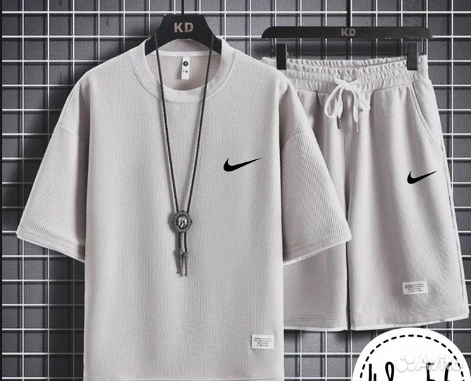 Летний костюм шорты и футболка Nike