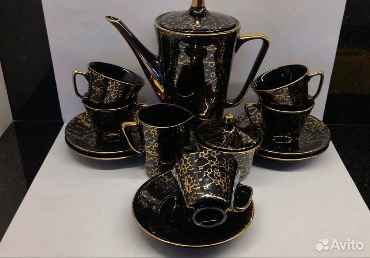 Кофейный сервиз на 5 персон. чёрный-золото. польша