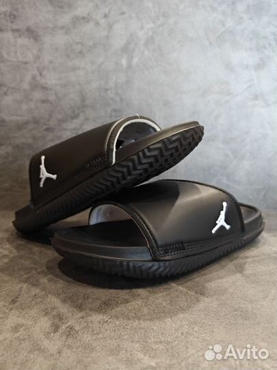Шлепки jordan