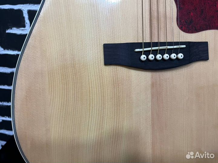 Акустическая гитара дредноут с чехлом