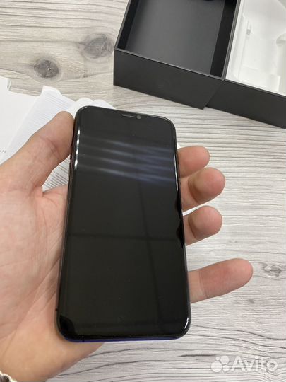 iPhone 11 Pro, 64 ГБ