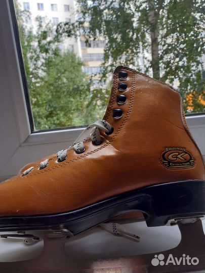 Коньки фигурные размер 35