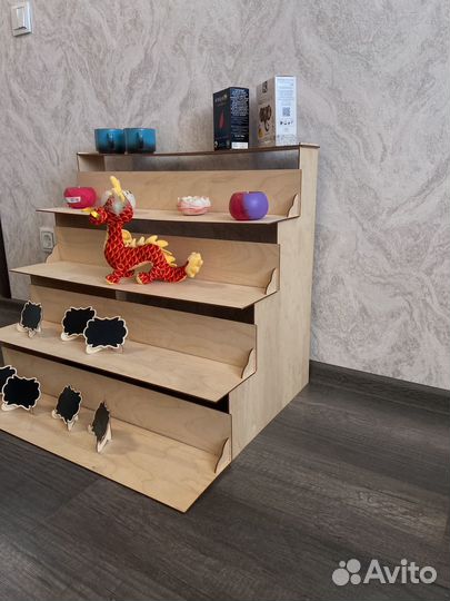 Полка витрина