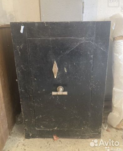 Сейф огнестойкий (ссср)