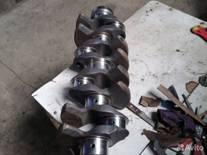 Коленчатый вал 406